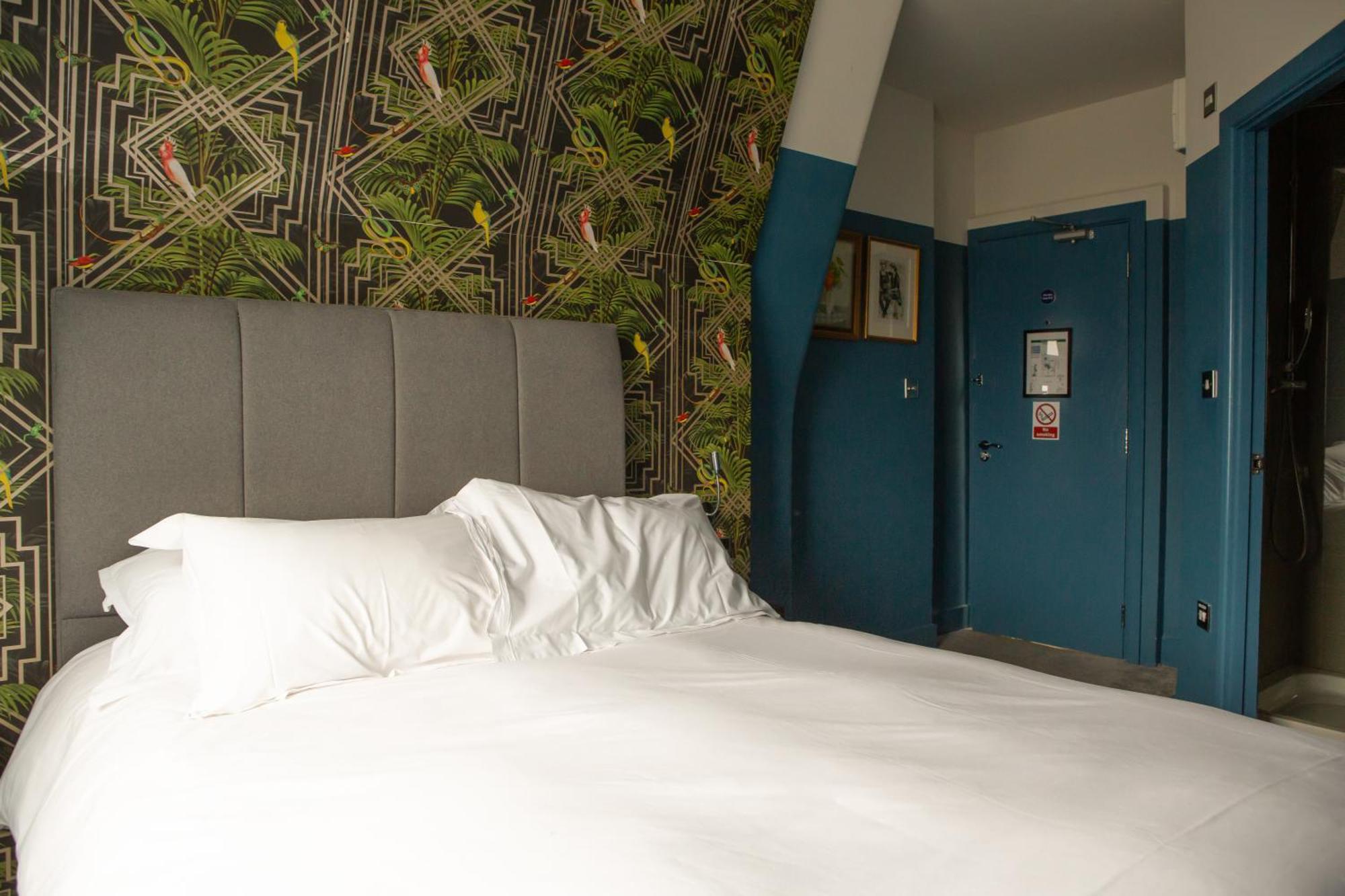 The Crown Rooms London Exteriör bild